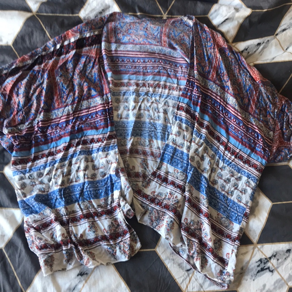 Moroccan patterned kimono.